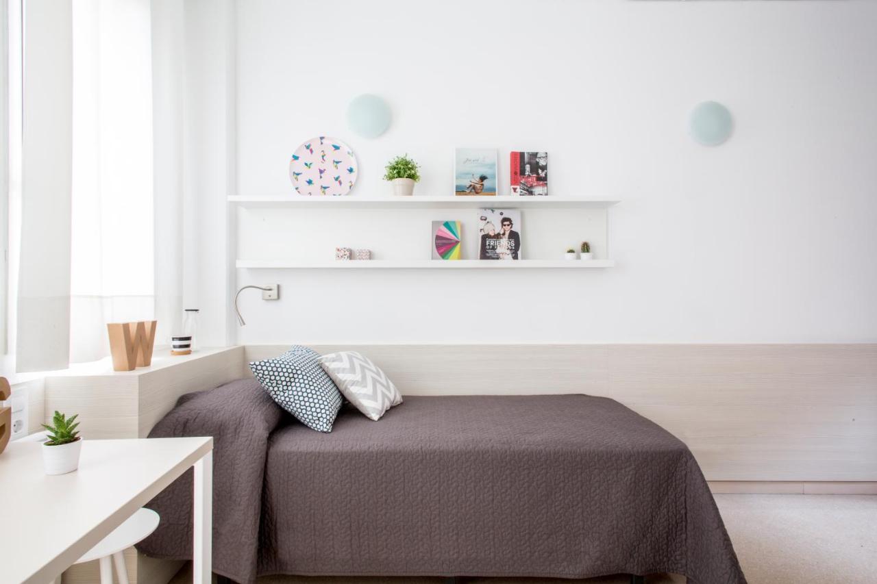 Residencia Universitaria Resa Francesc Giralt I Serra Hostal Terrassa
